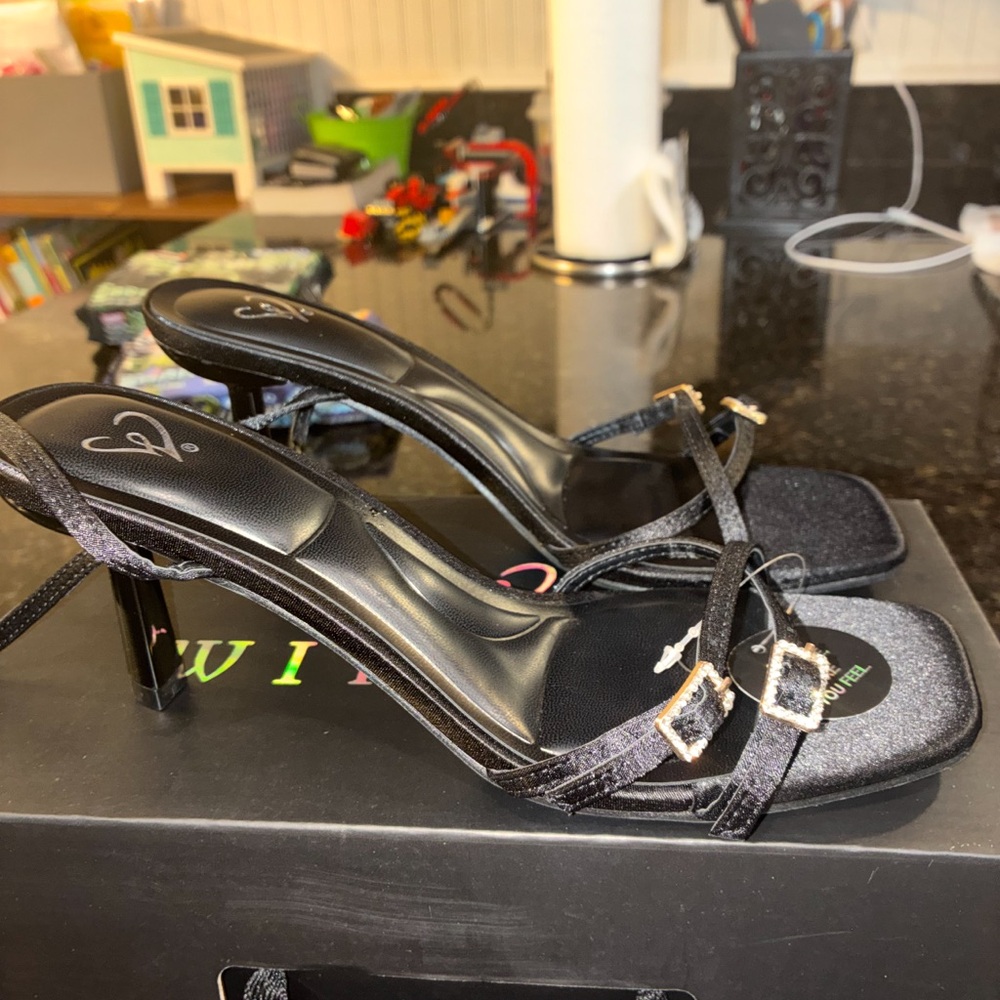 Windsor Black Strappy Square-Toe Heeled Sandals with Buckle Accents - Picture 3 of 3